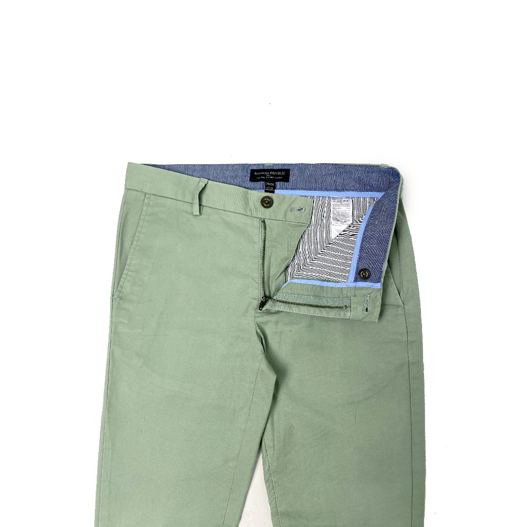 BANANA REPUBLIC CHINO PANTS