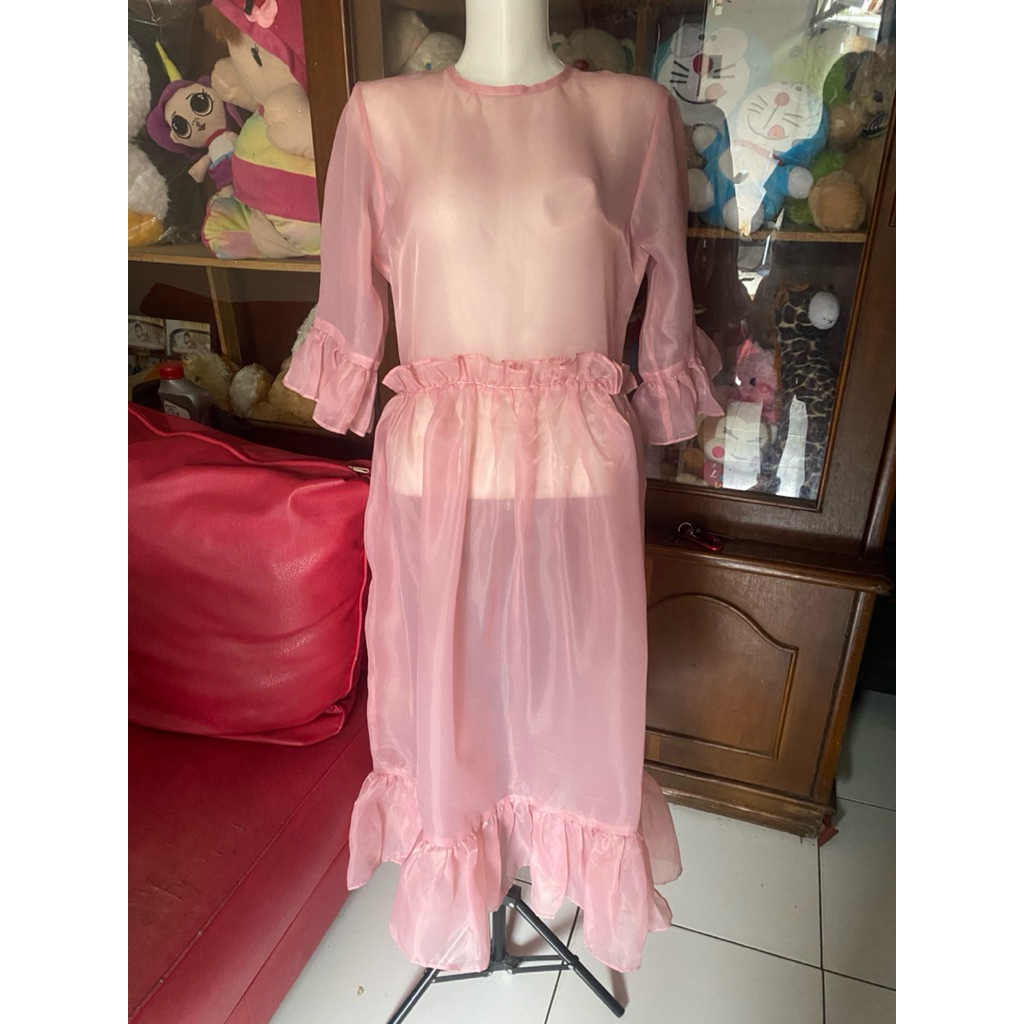 outer organza preloved