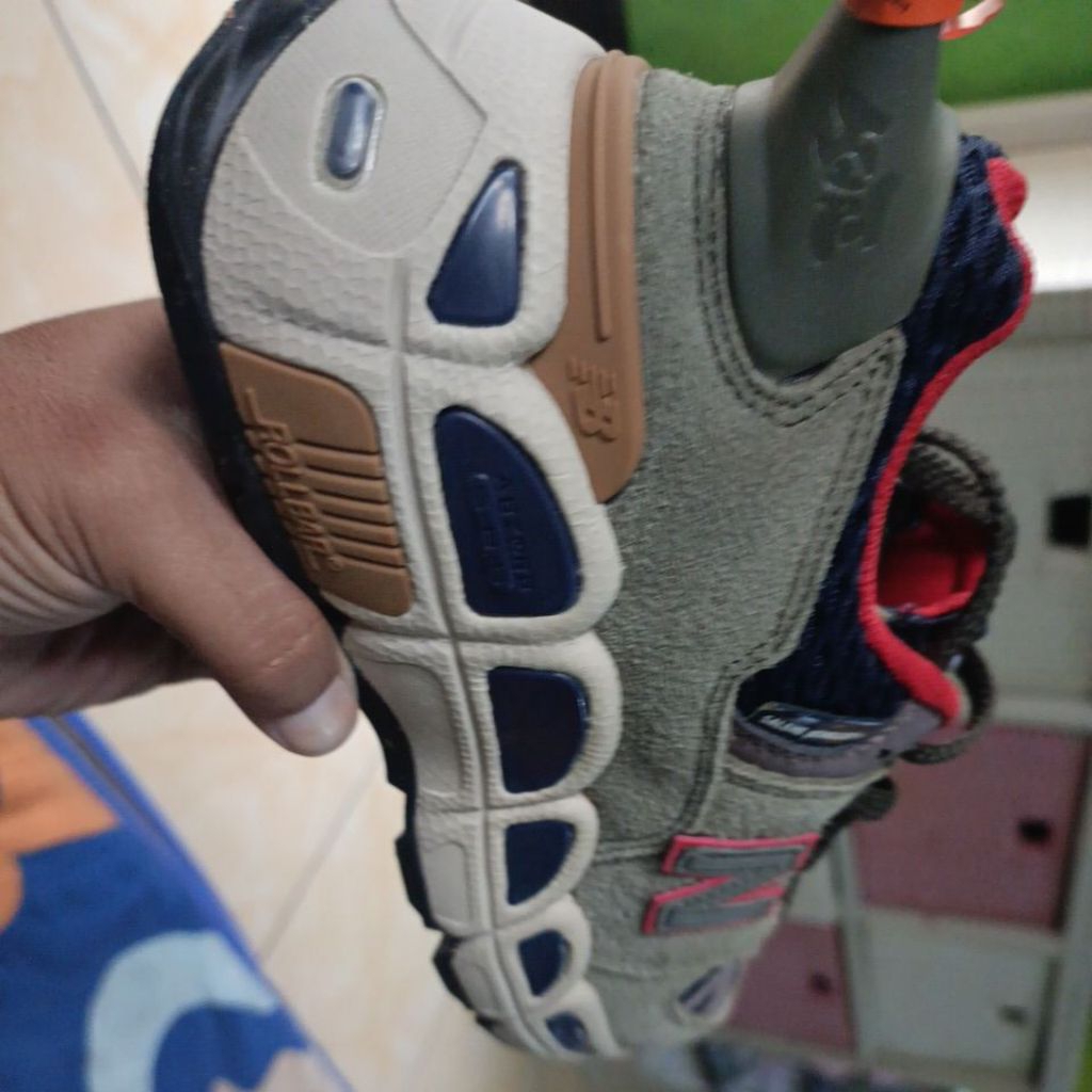 sepatu basket anak size 36 original