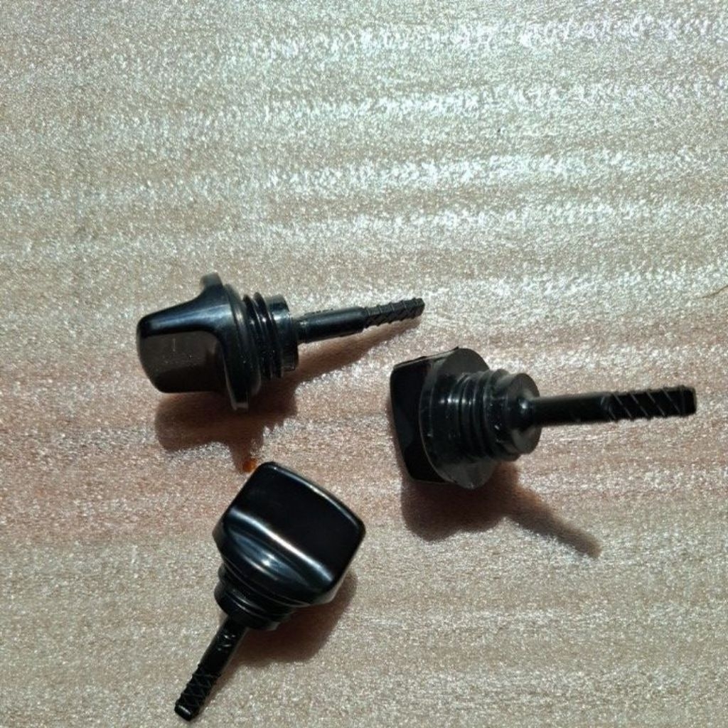 TUTUP OLI ATAS /PENUTUP COLOKAN OLI+SEAL ORING O YAMAHA VIXION OLD/VIXION NEW