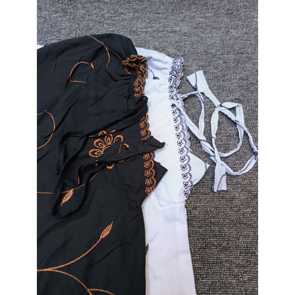 Mukena katun bordir tangkai bunga hitam putih