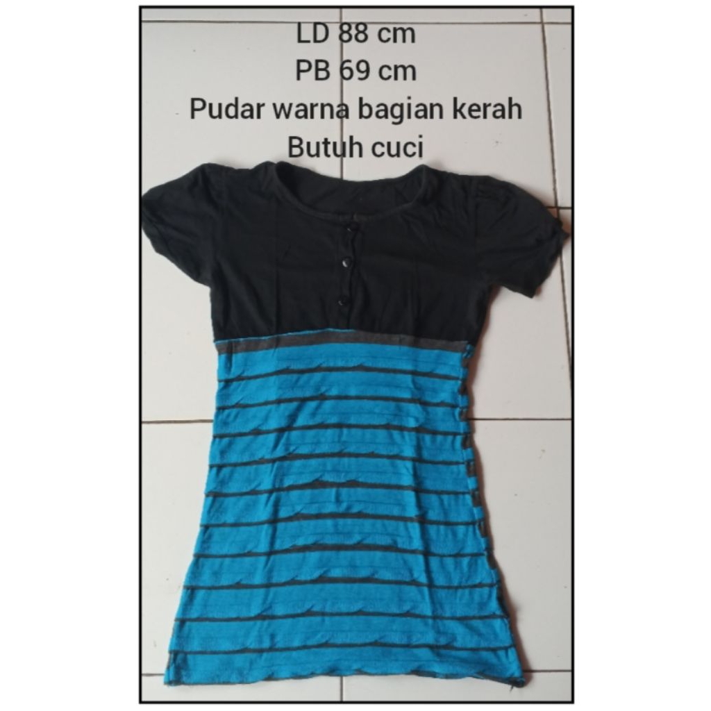 Hibah Atasan Wanita Preloved bahan kaos