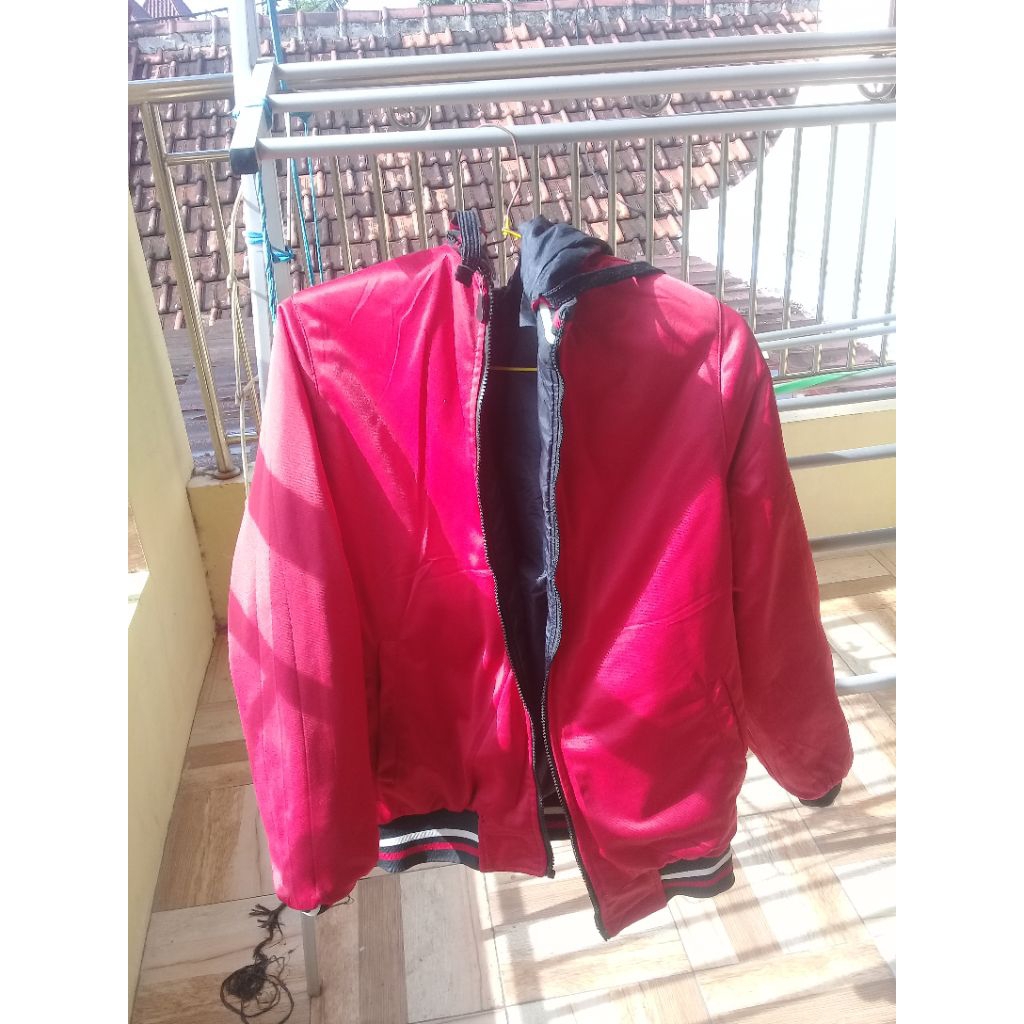 Jaket Nike ori 2 sisi bahan parasut
