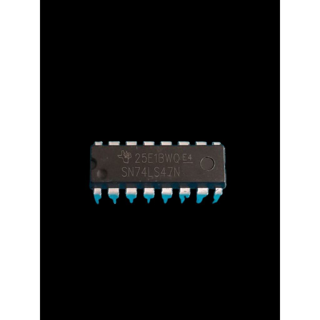 (IC TTL SN7447) 7447 74LS47 IC untuk seven segment Anoda