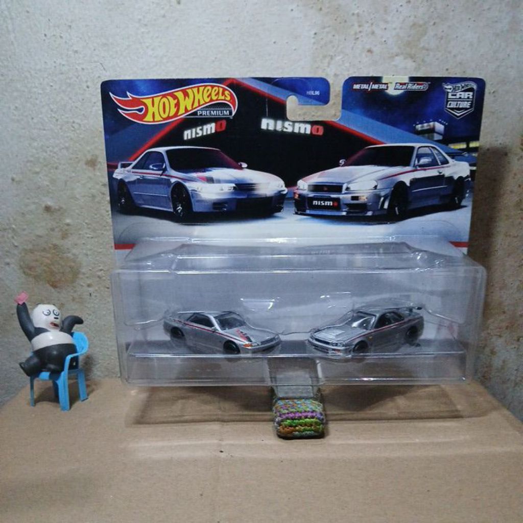 Hot Wheels Twin Pack NISSAN SKYLINE BNR 33 - BNR 34