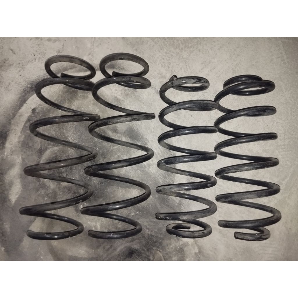 Coil spring per spiral Depan Belakang Toyota Yaris Gen 2 , Vios gen 2 , Limo