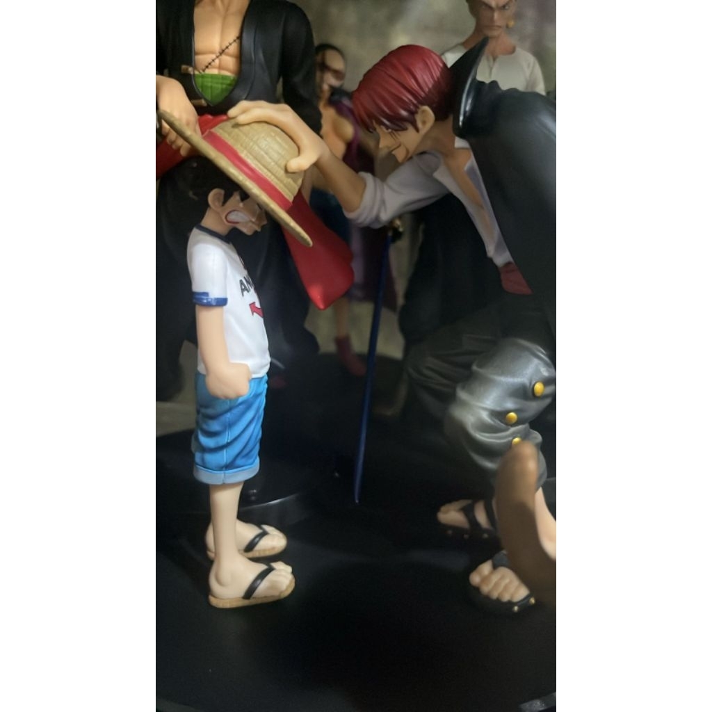 ichiban kuji riversible shanks luffy