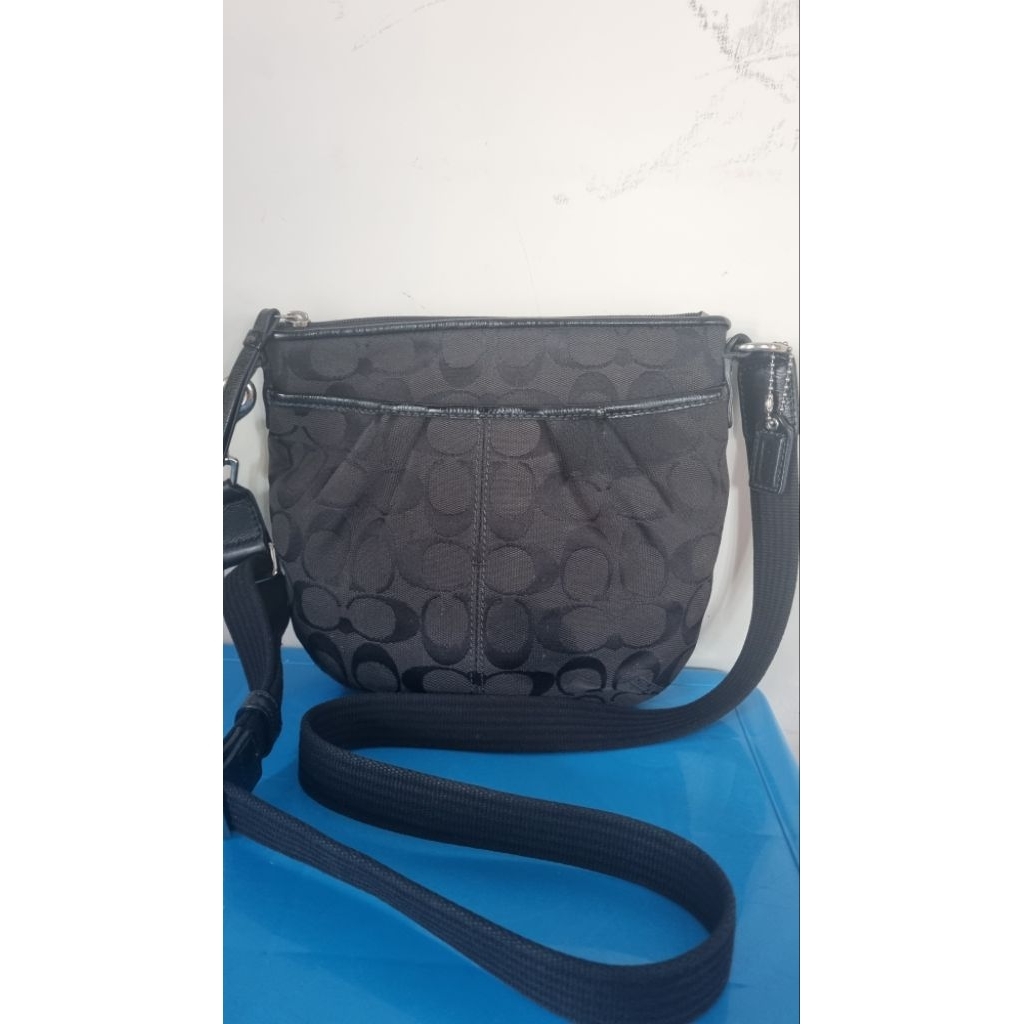 Preloved tas coc sling hitam