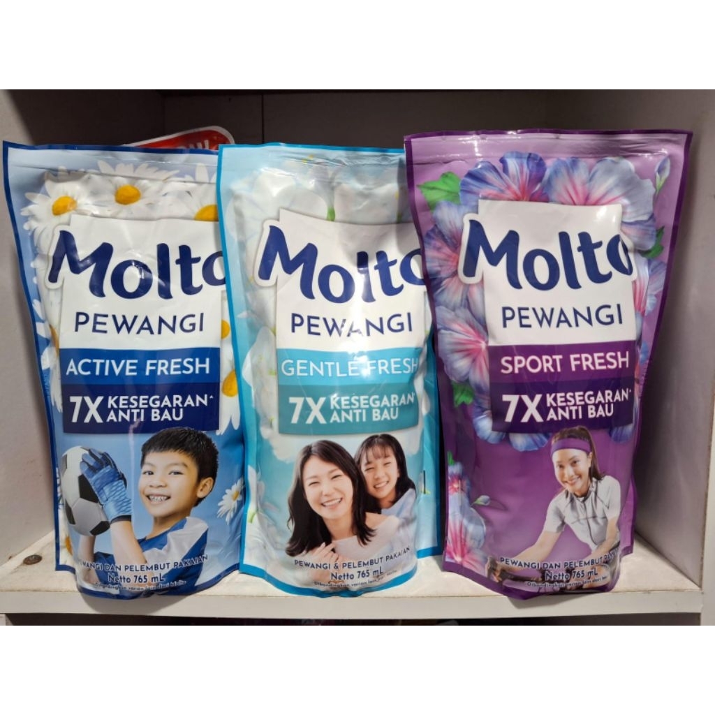 MOLTO PEWANGI PAKAIAN 780ML