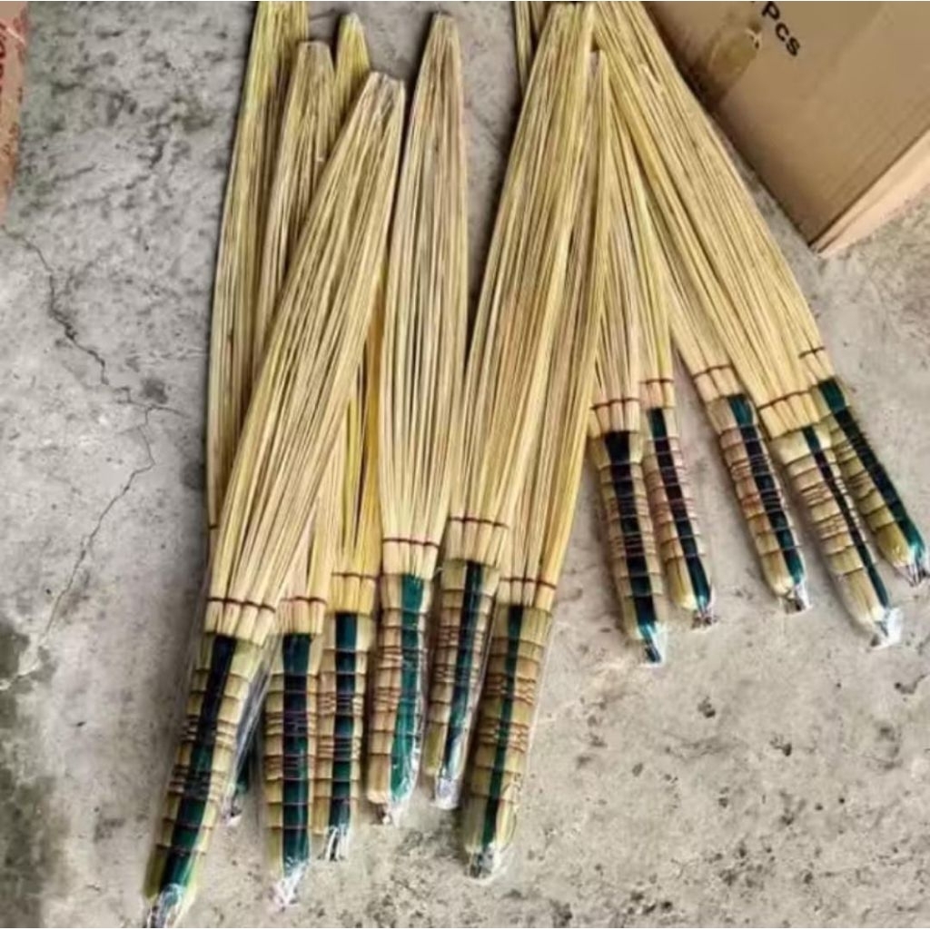 Sapu Penebah/Sapu lidi cantik/dari rotan/Sapu penebah Kasur