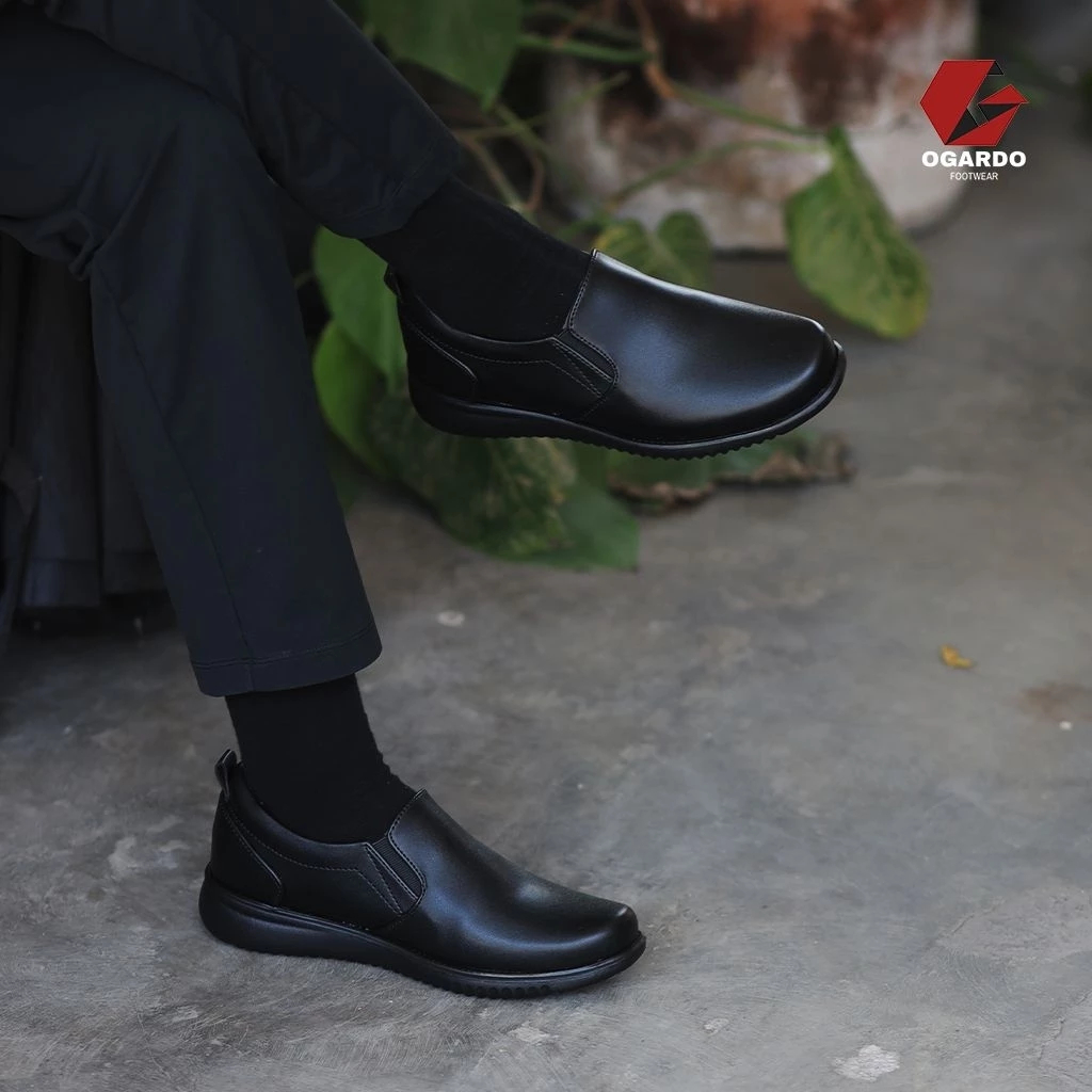 Sepatu Pantofel Continental Ogardo Tali / Slop on - Kulit Sintetis Premium Ringan