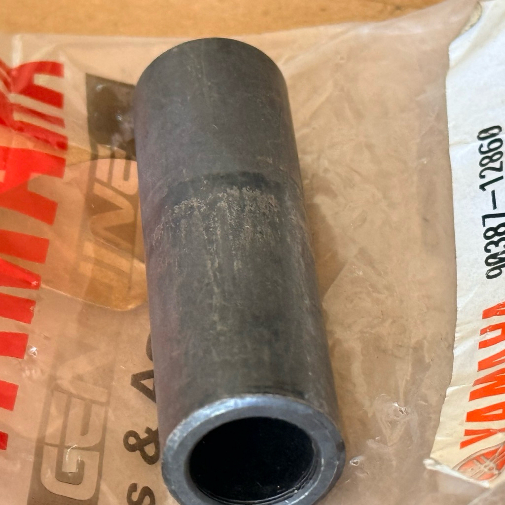 Bos ganjel roda belakang yamaha Jupiter Z ( 12X18X59). 9038712860