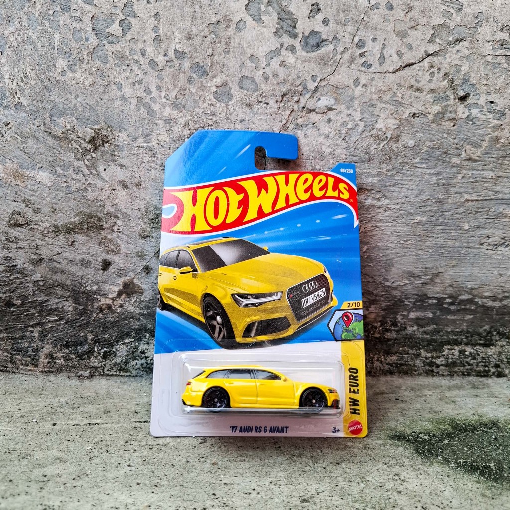 Hot Wheels 17 Audi RS 6 Avant