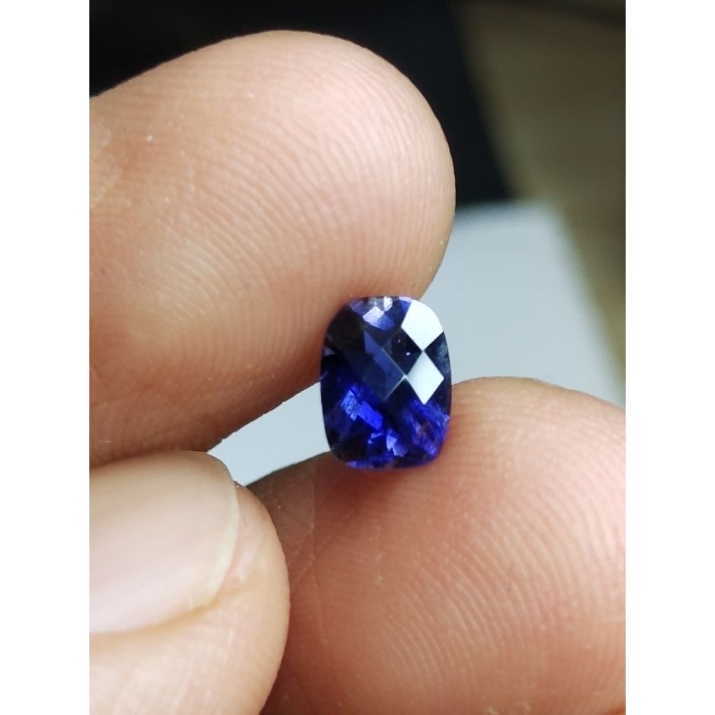Natural Iolite / Blue Sapphire Air Memo 7 x 5 x 3.5 mm 0.9 Ct Violetish Blue Super Cushion Checkerbo