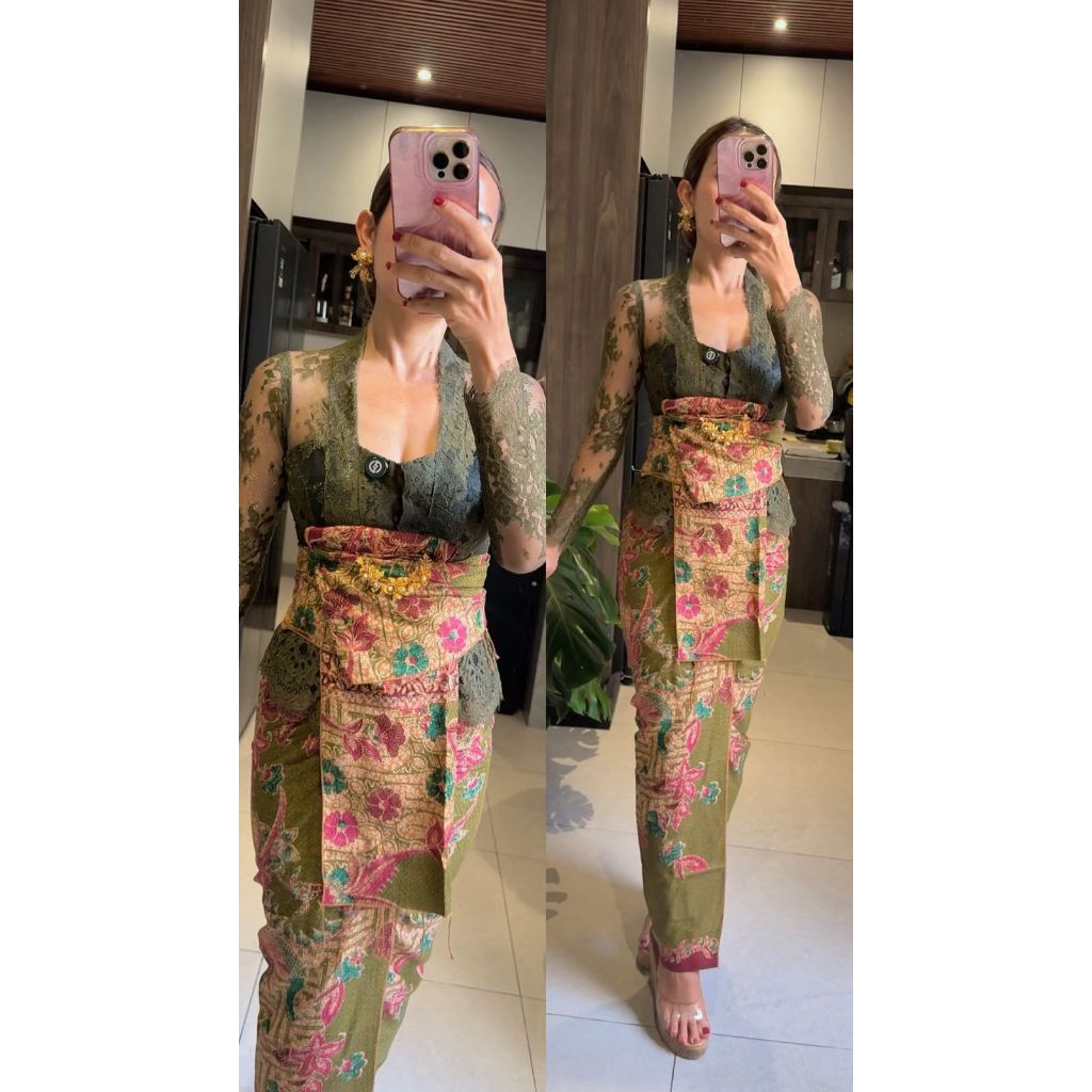 Kamen lembaran serat nanas original by Djuwita Kebaya. UK 2,25m