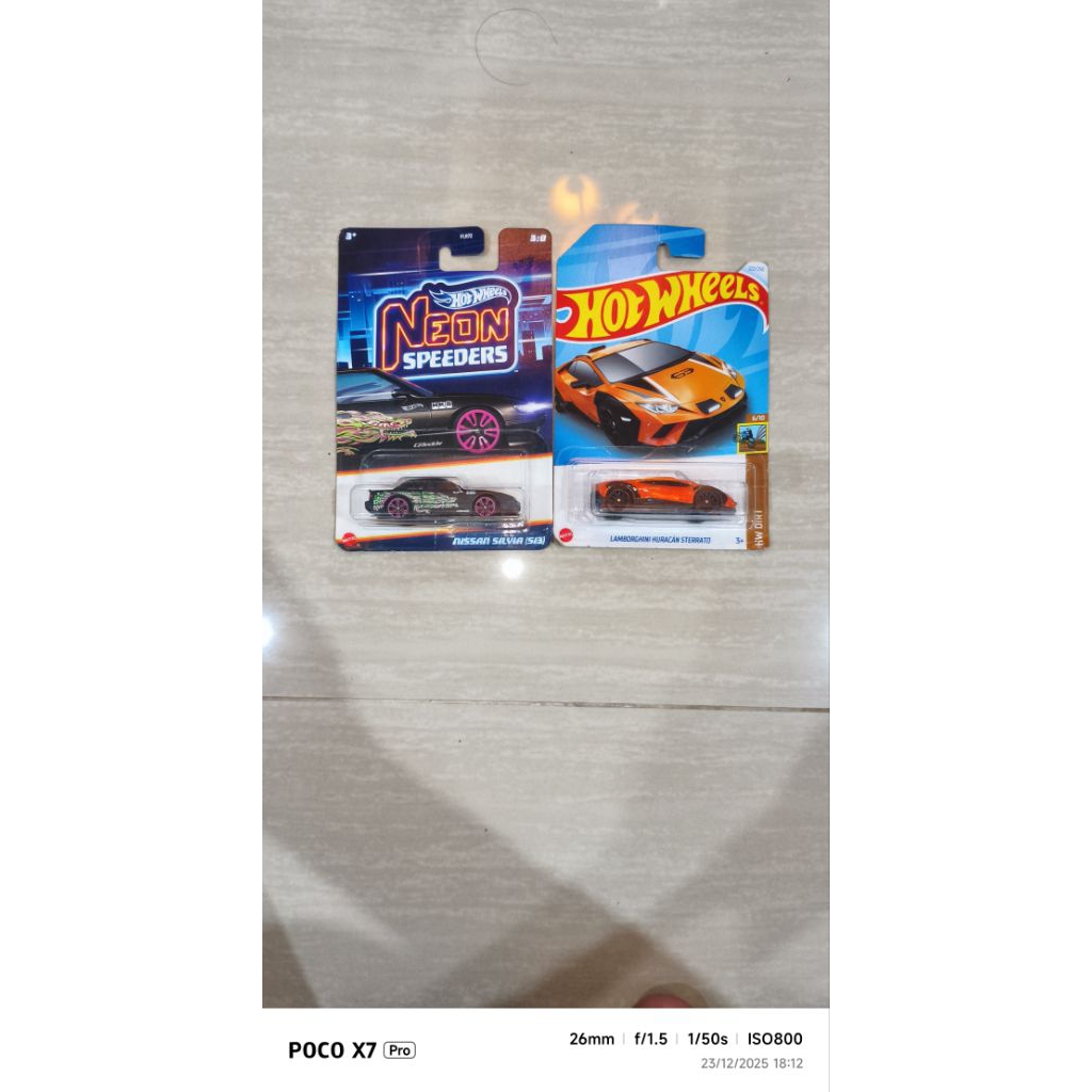 PAKET HOTWHEELS