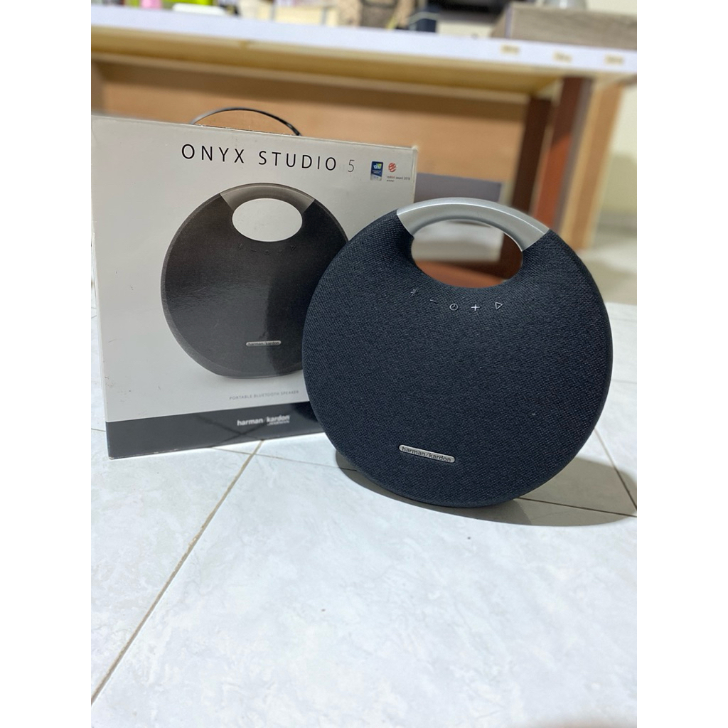 Harman Kardon onyx studio 5