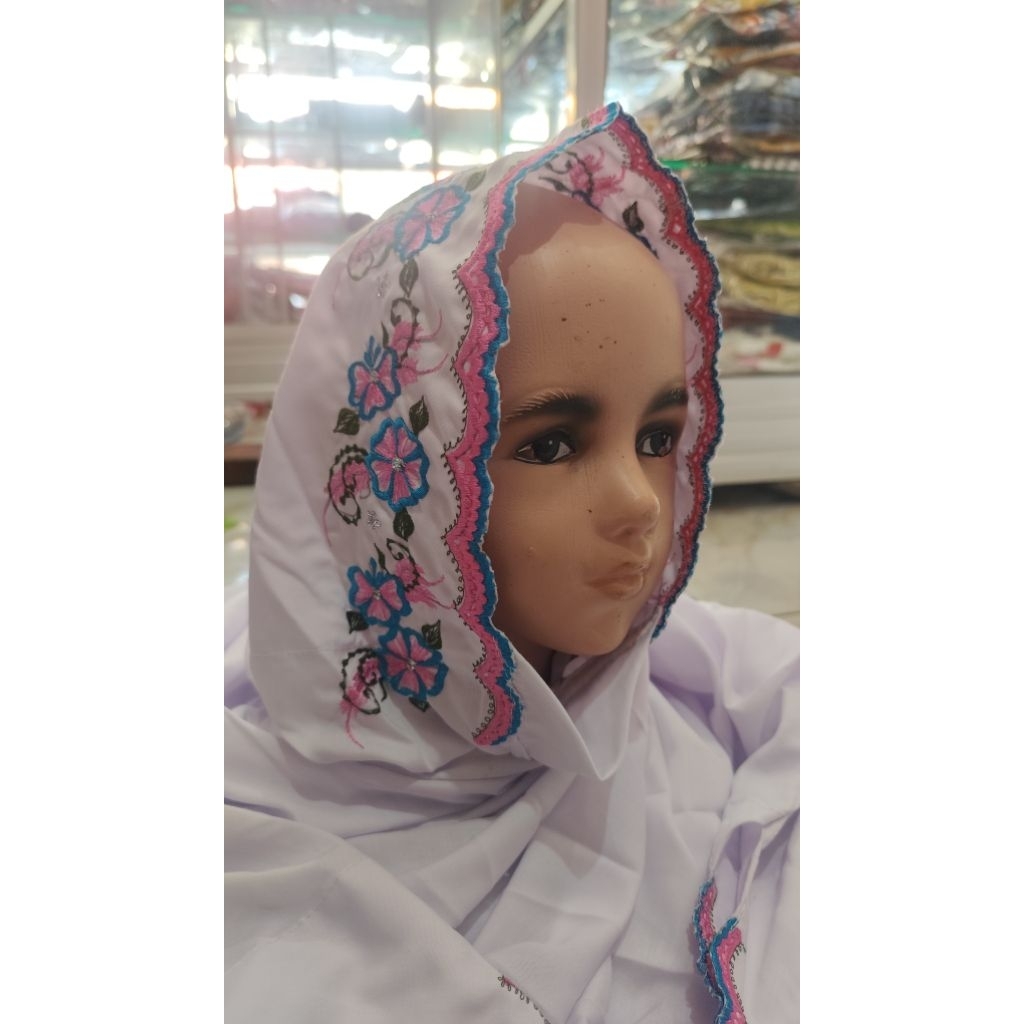 Mukena Terusan Dewasa Bahan Adem, Nyaman Dipakai