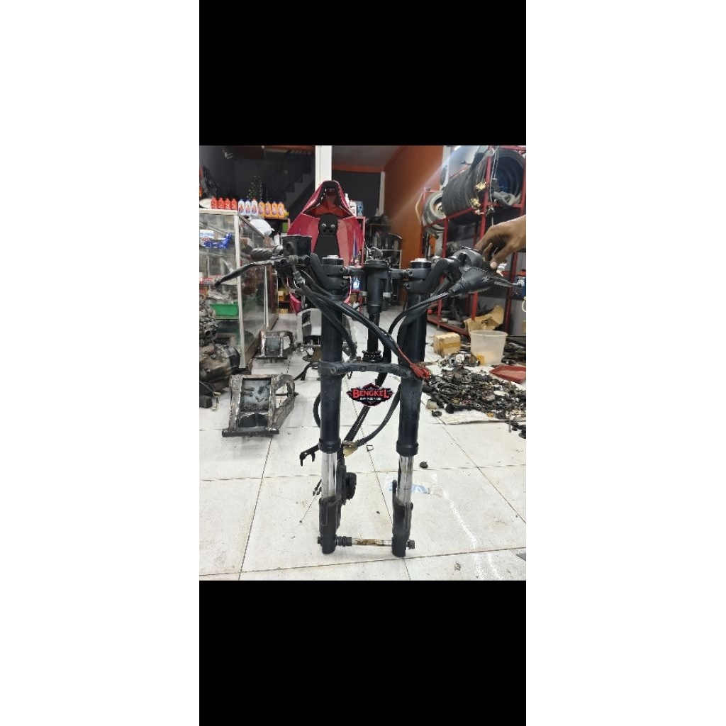 shock upside down usd r15 v3 vva mt15