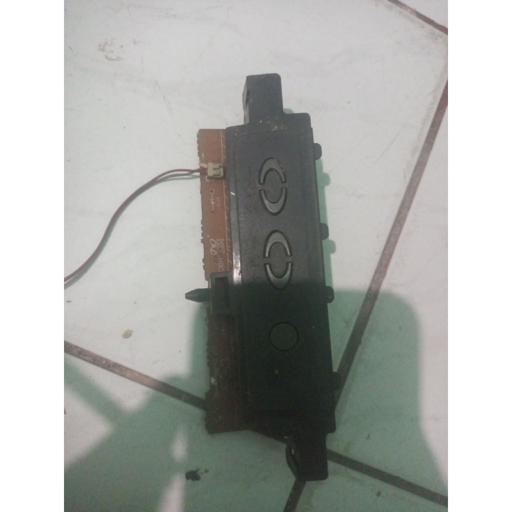 panel tv crataline 21in