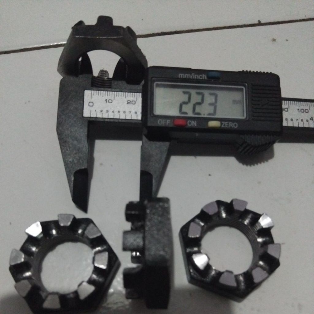 mur as roda depan canter m22 konci36