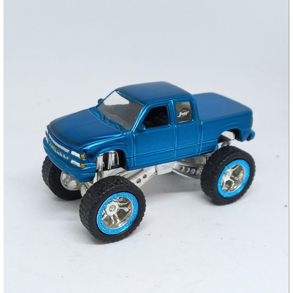 jada toys 2000 chevrolet chevy silverado high profile loose diecast 1/64 (s)