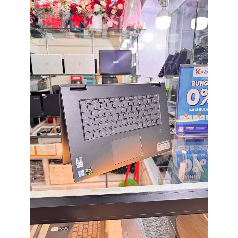 PROMO Lenovo Yoga Core i7 GTX 1050 Touchscreen