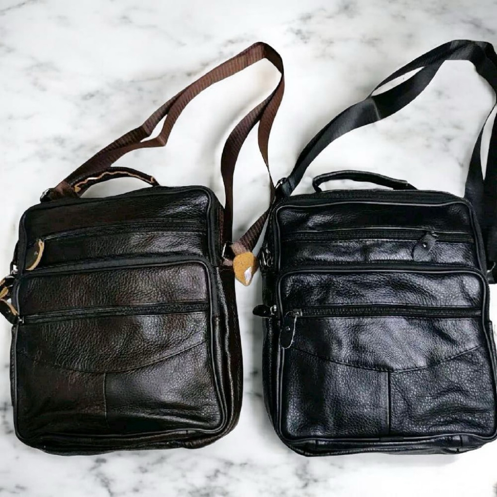 Tas selempang ukuran jumbo// bahan asli kulit// ukuran 30x25 cm// tas Import kekinian multifungsi// 
