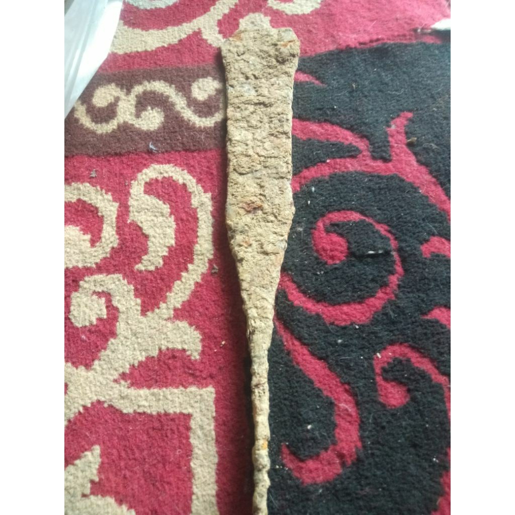 macam2 koleksi  temuan darat/Tatah/pedang/gelang motif/timah E/klintingan perunggu/dan masih banyak 