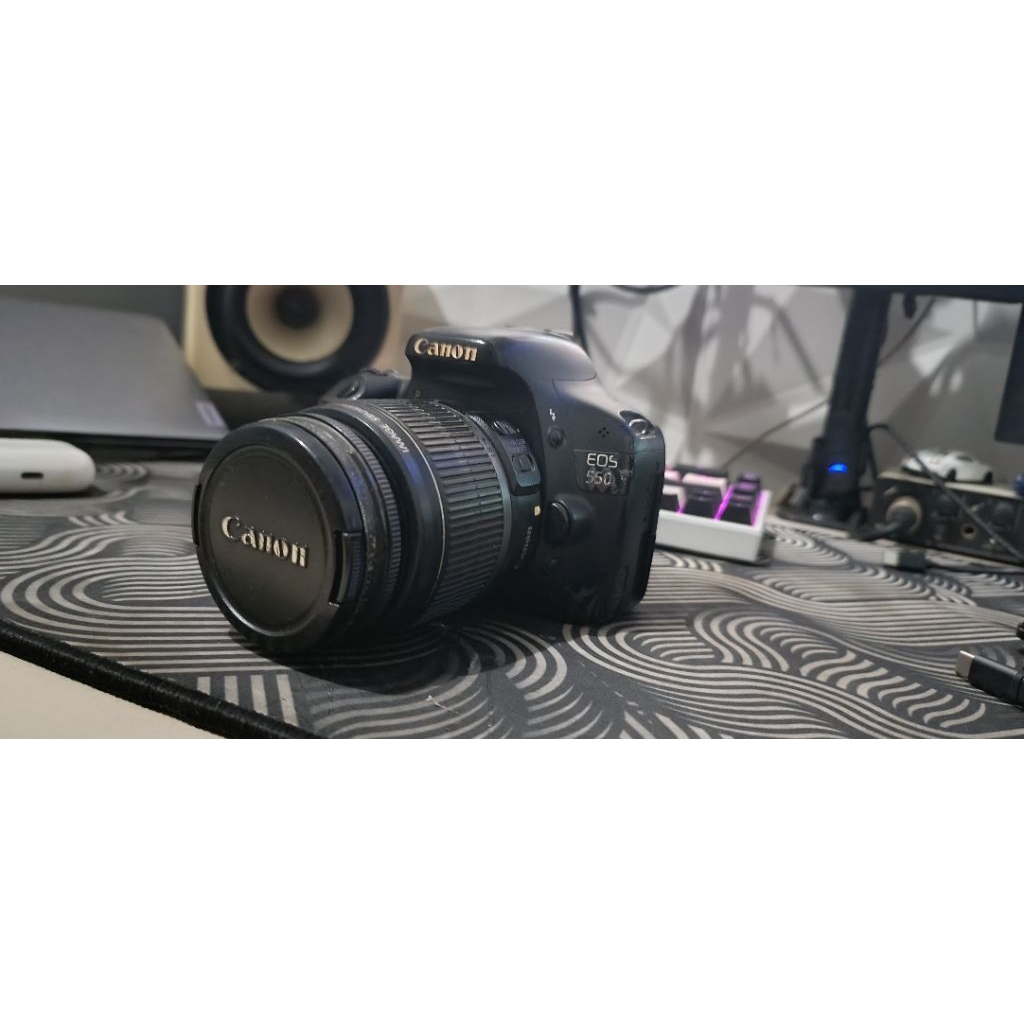 KAMERA DSLR CANON 5500D