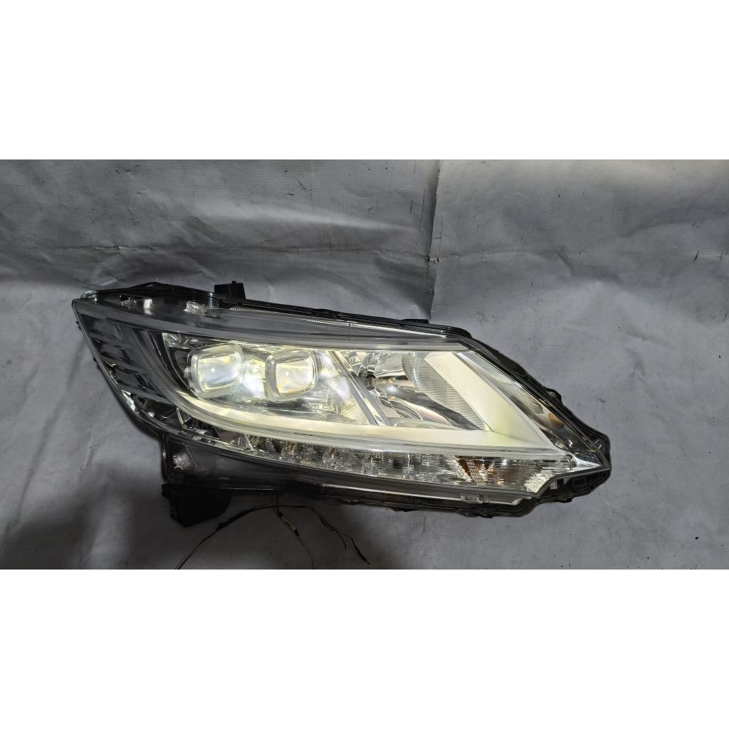 Lampu depan Headlamp Honda Odyssey 2014-2017