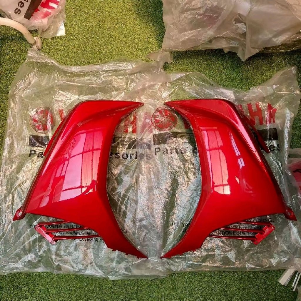 Sayap Kanan Kiri Jupiter MX New Merah Maroon Ori YGP Kode 50C-F8311-00-P4 dan 50C-F8312-00-P4