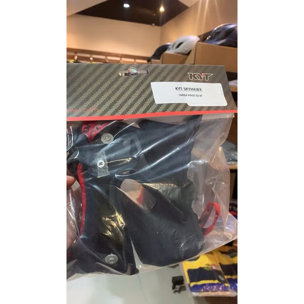 KYT - SKYHAWK CHEECK PAD - BUSA HELM - TRAIL CROSS TRABAS GRASSTRACK ENDURO