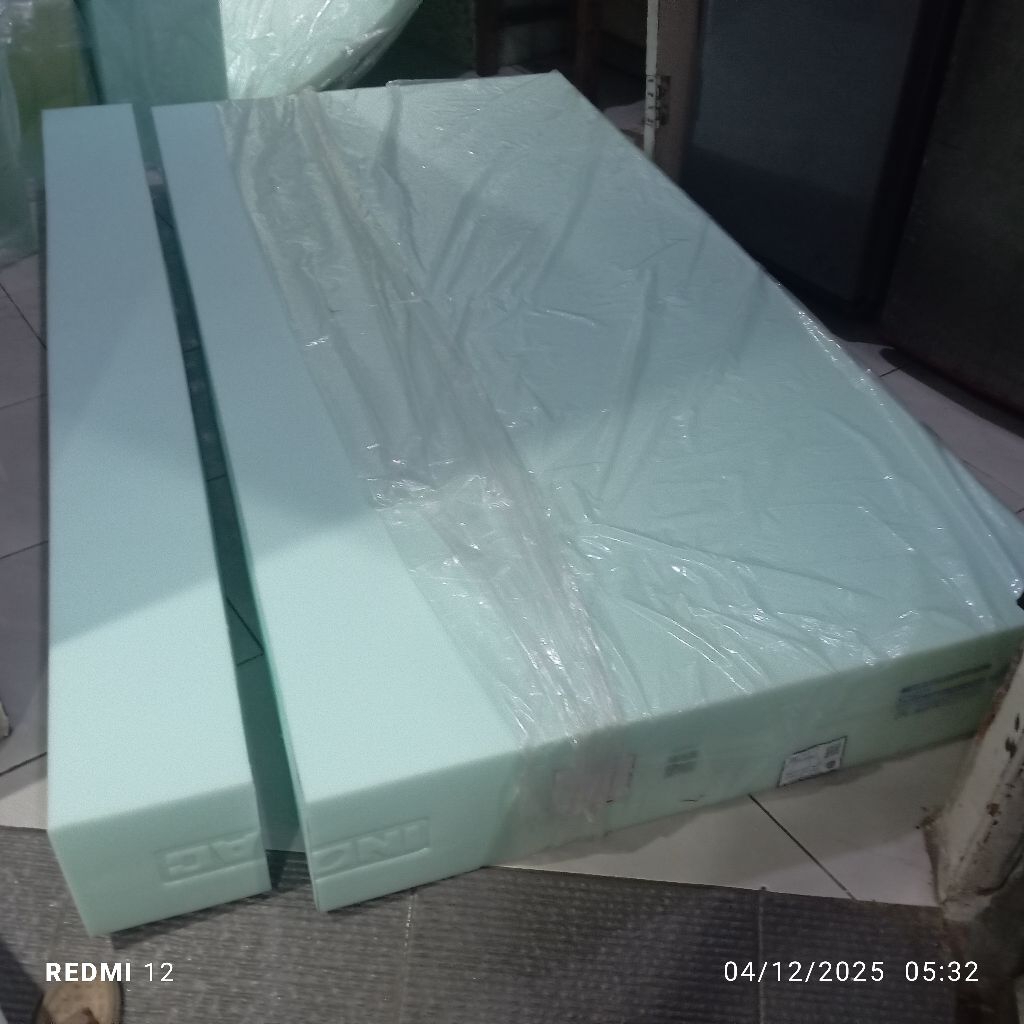 POTONGAN BUSA INOAC D23 Uk. 100x180 tebal 20