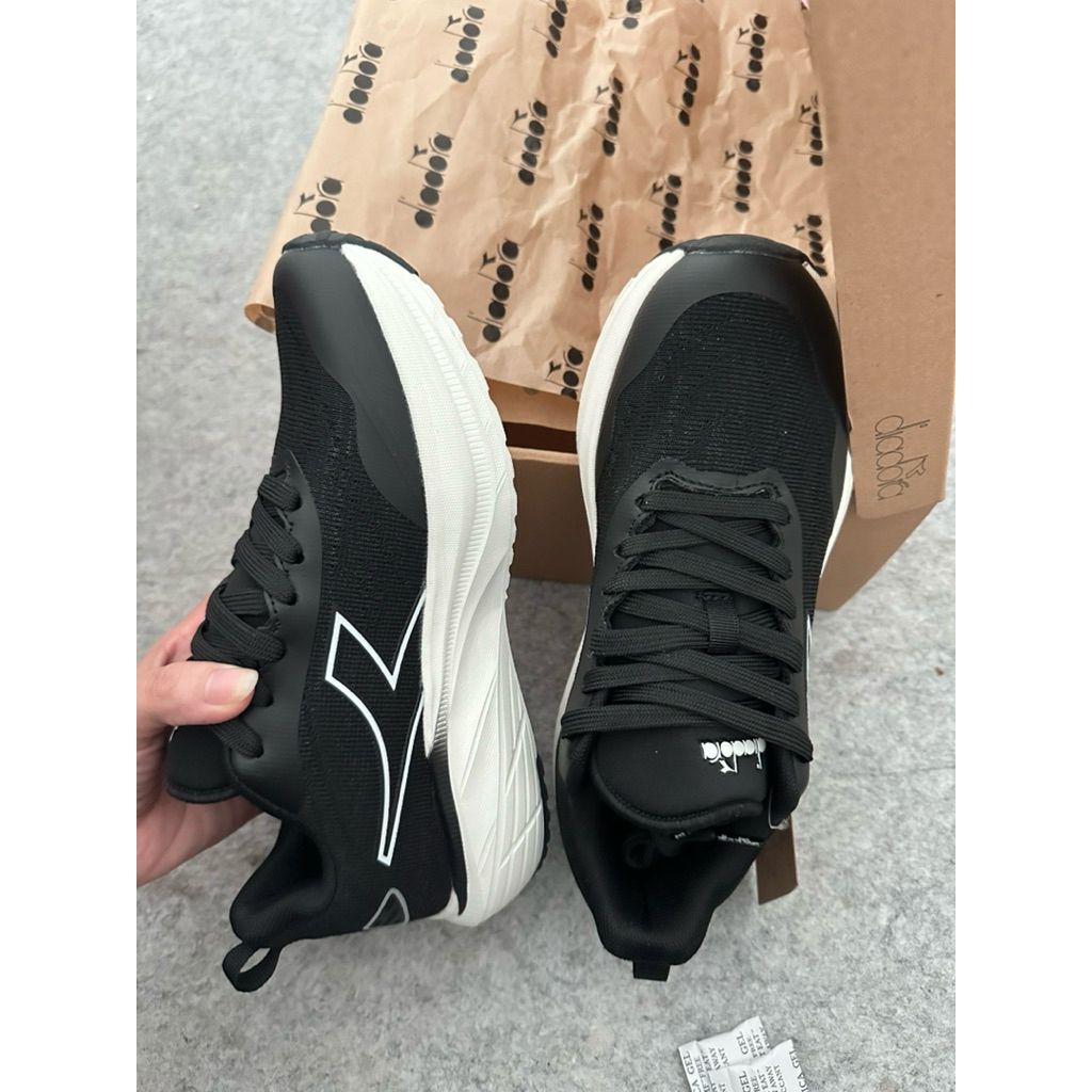 NEW DIADORA Sneakers/Running Black Diadora