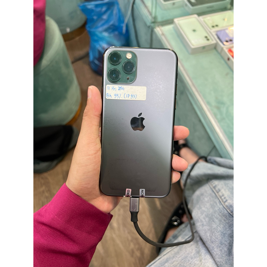 11 pro 256
