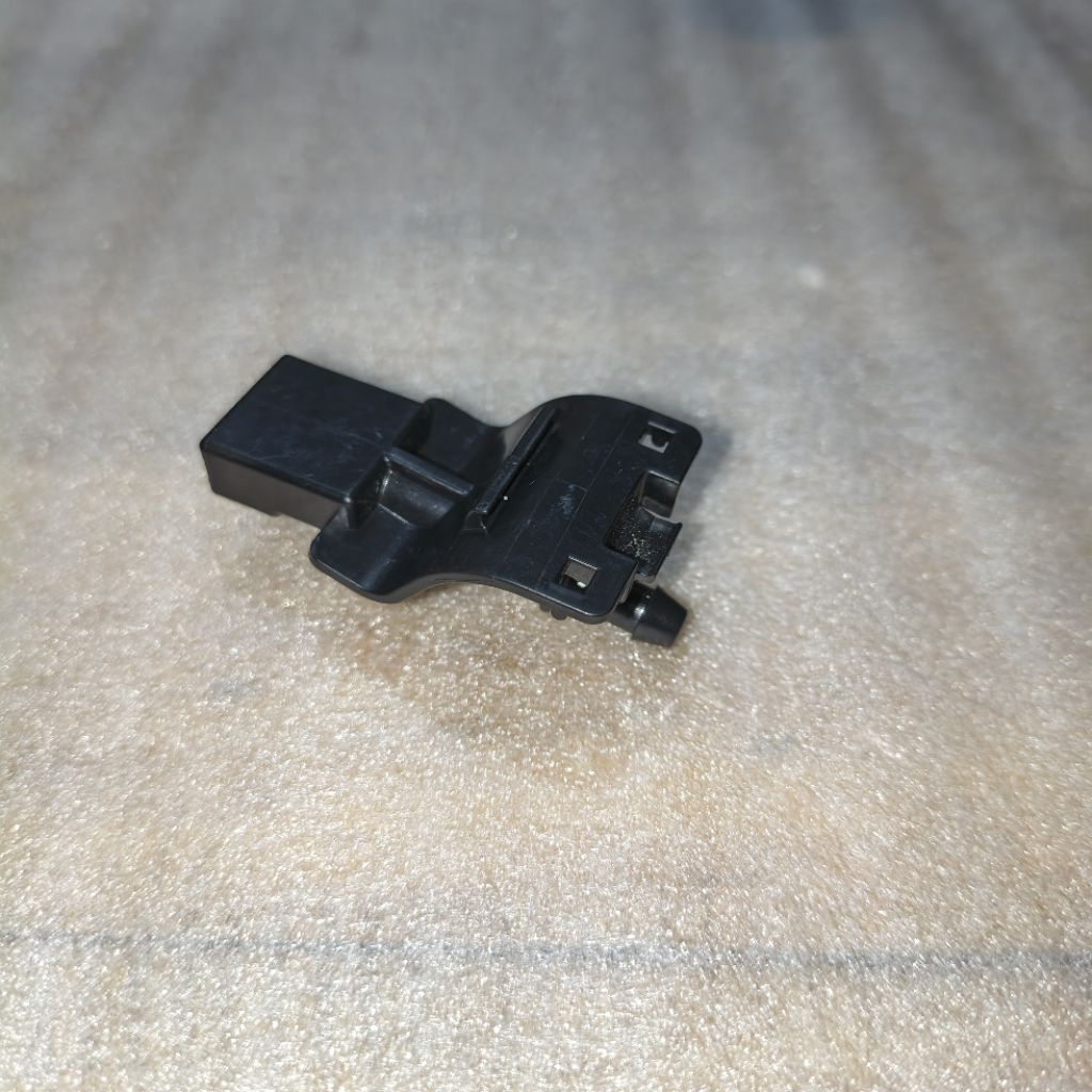 Nozle Wiper Toyota Innova Reborn Original