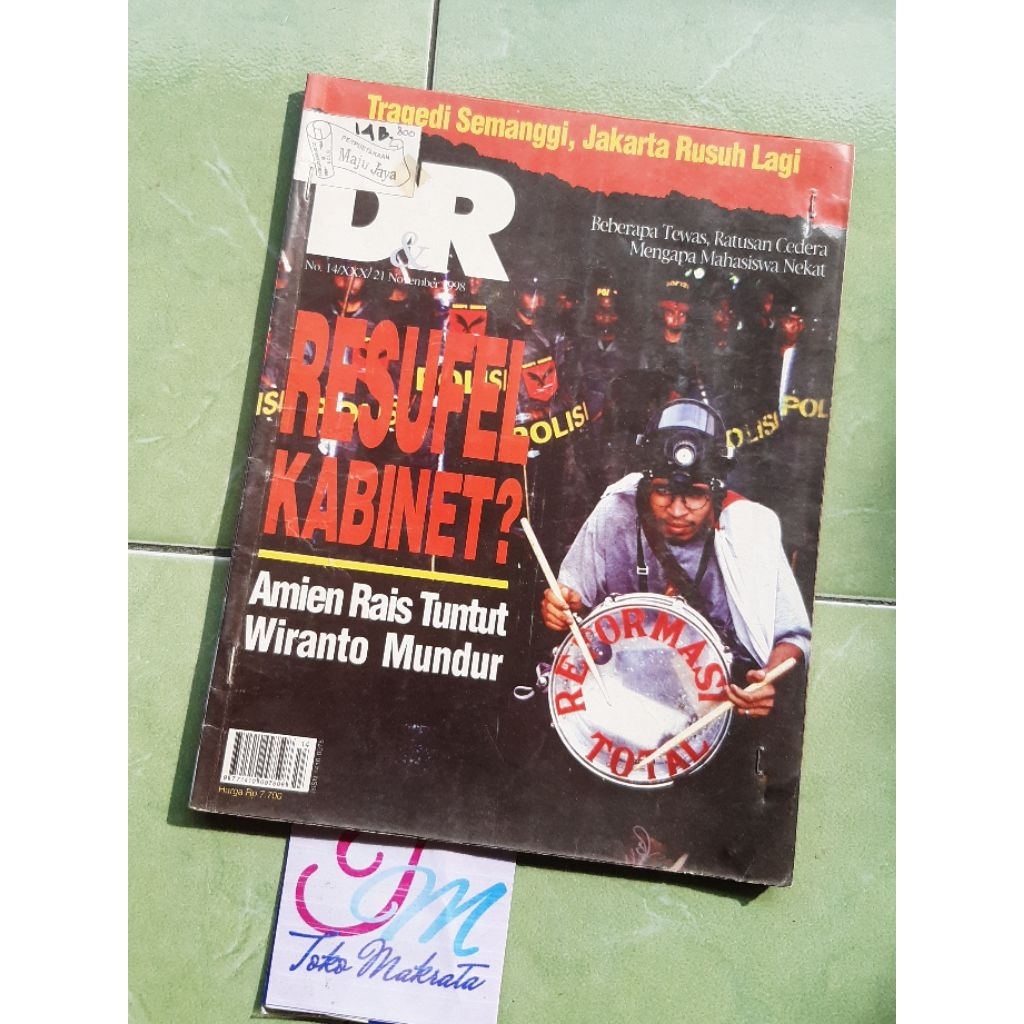 majalah politik D&R artikel tragedi semanggi resufel kabinet amien rais tuntut wiranto mundur