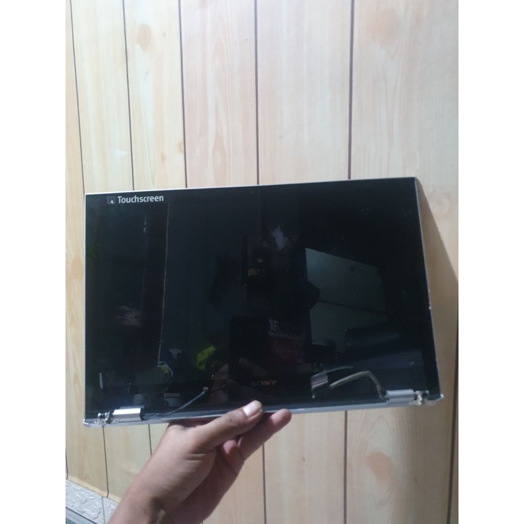 Layar touchscreen laptop Sony Vaio