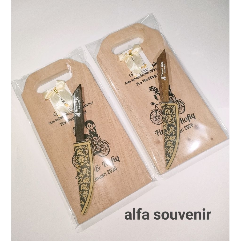 souvenir telenan tas set pisau