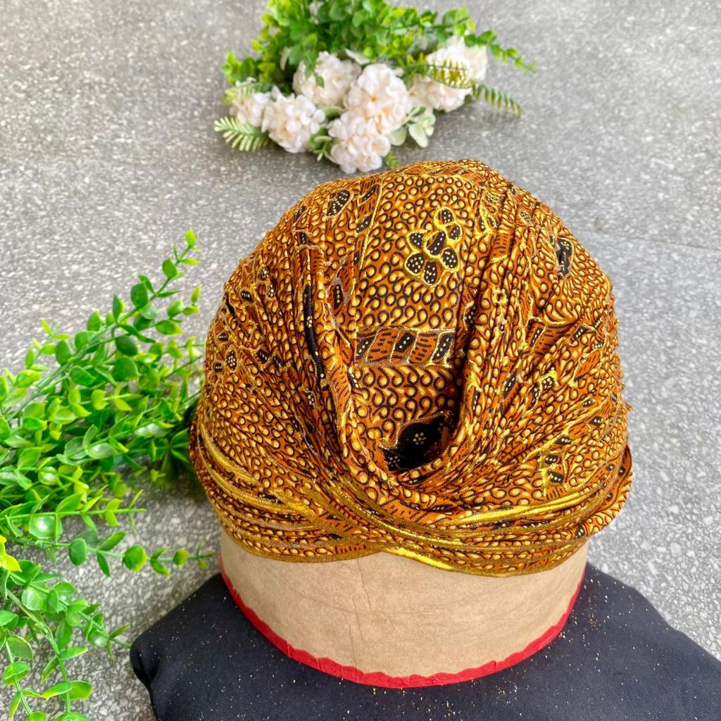 *Blangkon prodo sidomukti JOGJA