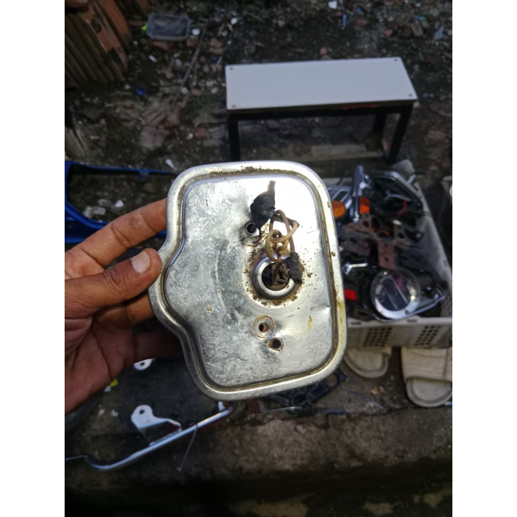 tatakan stoplam suzuki a100 ts 100 ts honcho original copotan