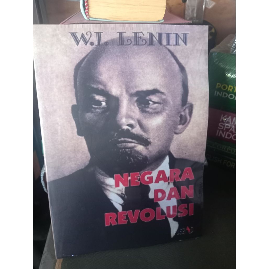 buku revolusi dan negara VI Lenin