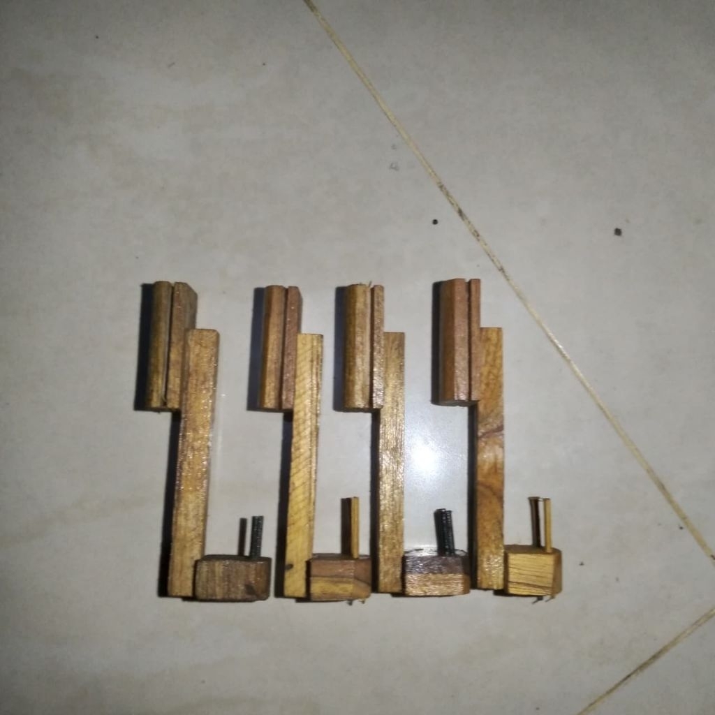 Holder wadah pakan branjangan panjang 10cm (BIJIAN)
