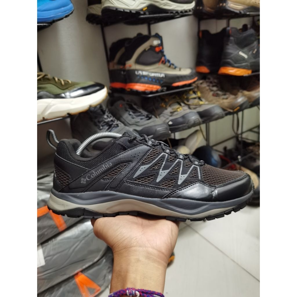 Columbia Wayfinder II Men's Hiking Shoes Size 42 Sepatu Hiking Gunung Trail Run