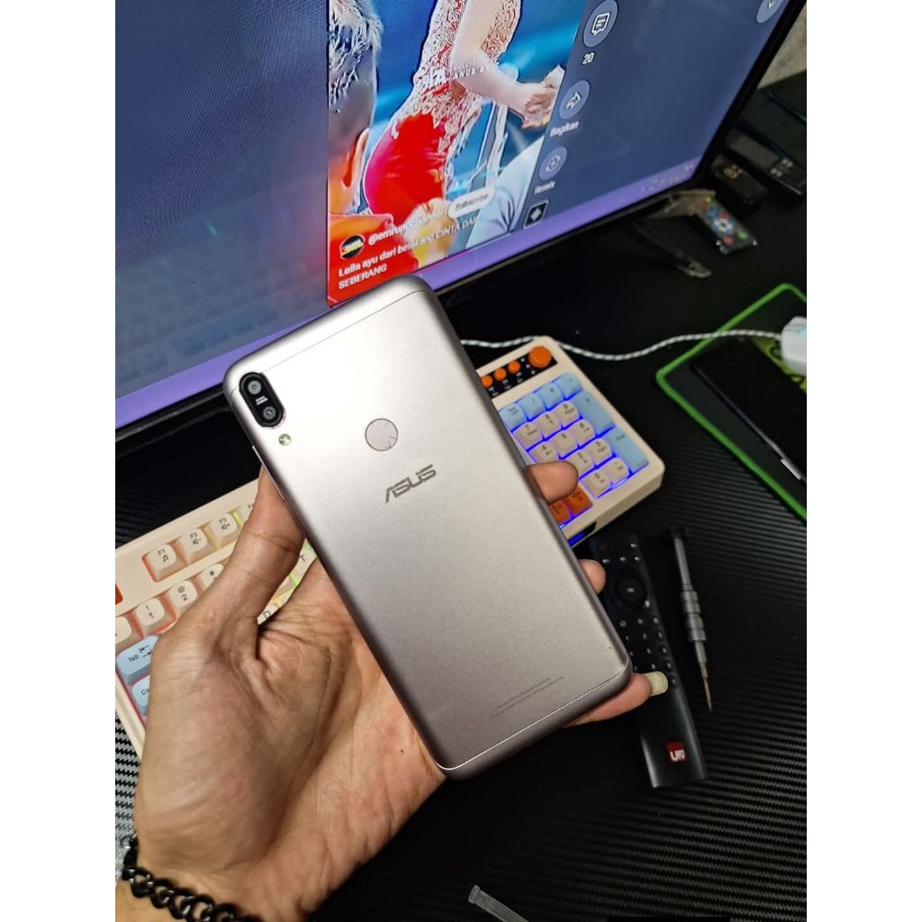 Asus zefone max pro m1 4/64GB