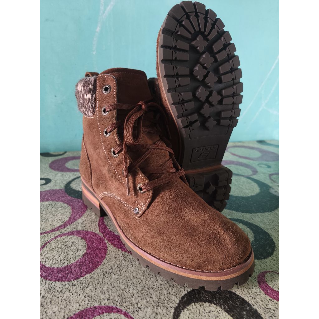 Skechers Middle Boots Cakep