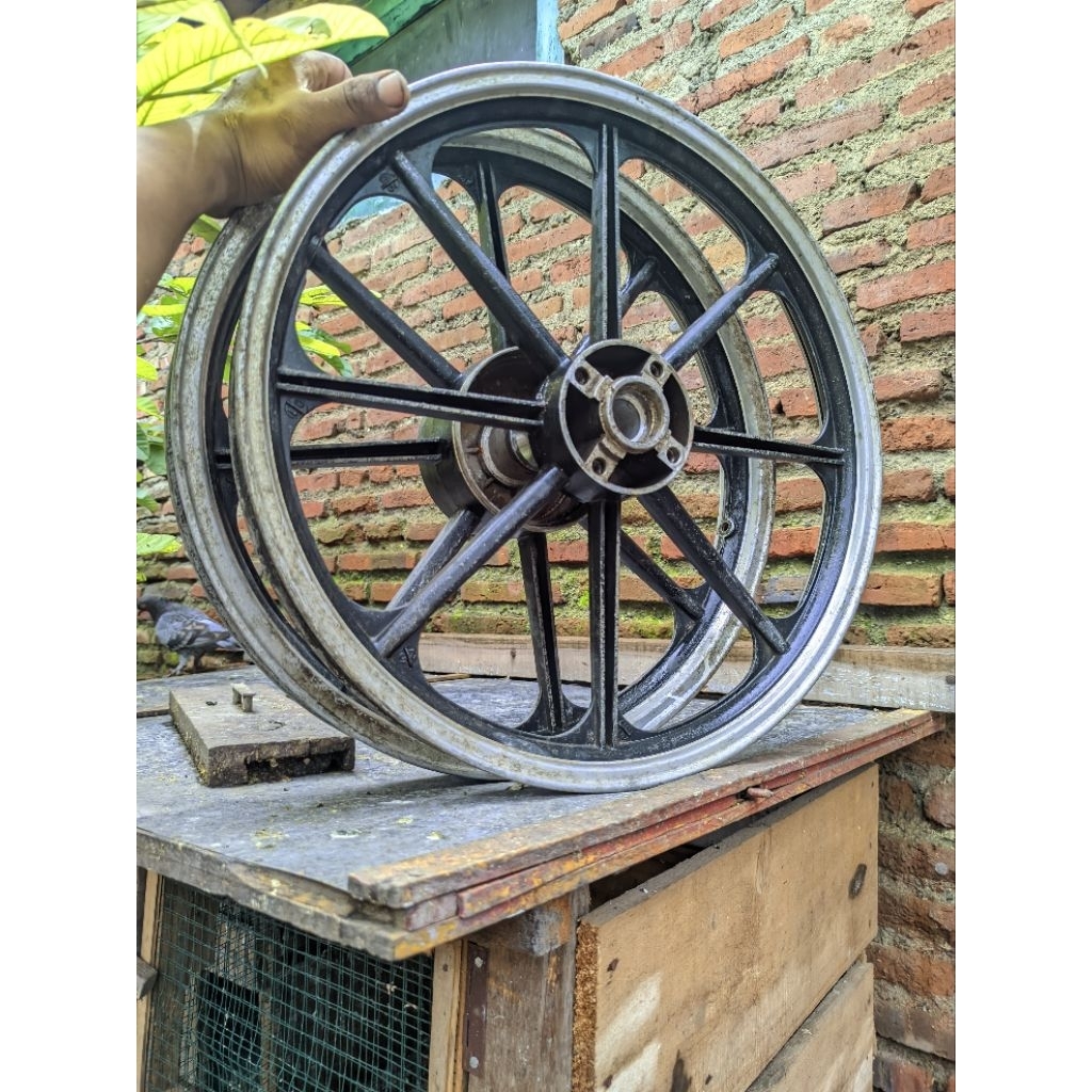 Velg Racing Palang 8 Yoshi Model Sirip Supra x125, Kharisma