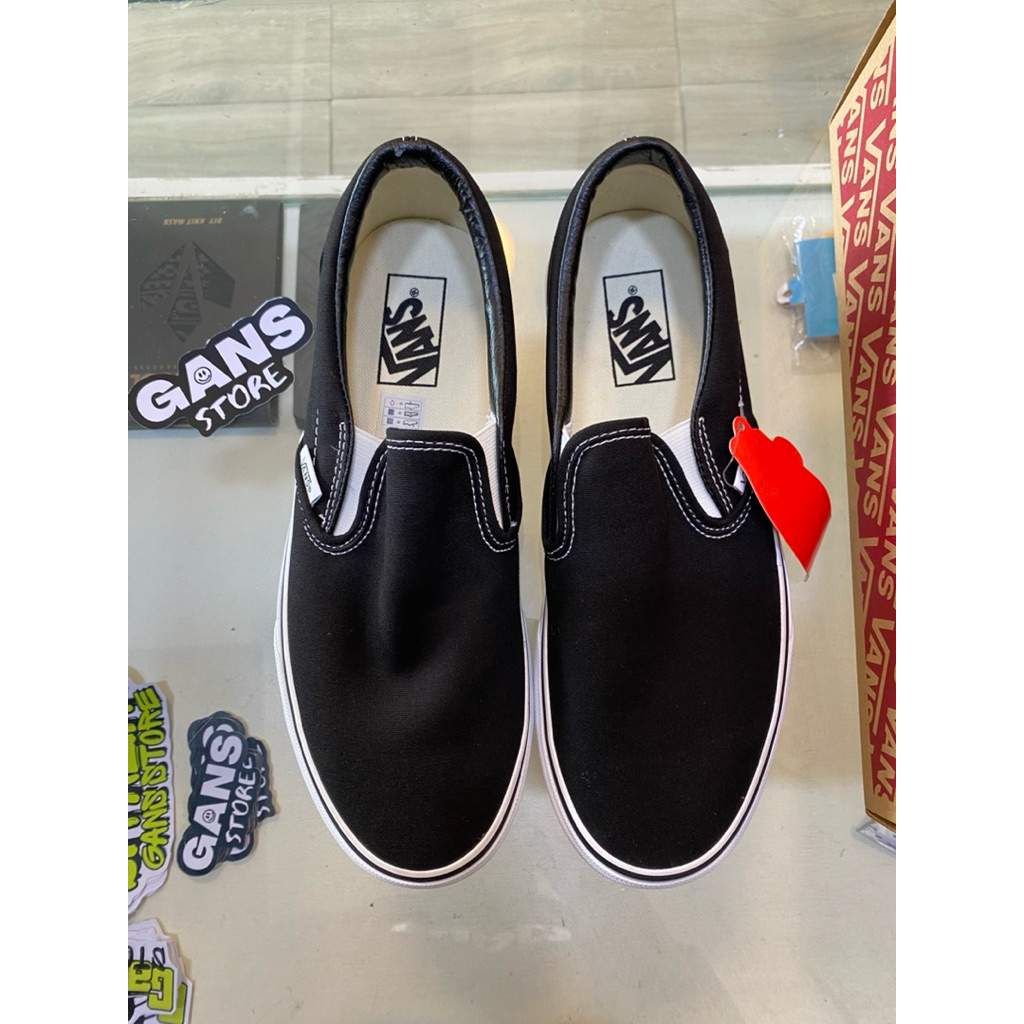 vans slip on black white defect leaning leather crack