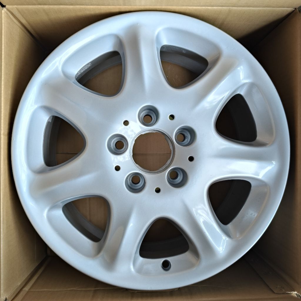 Velg Mercedes Benz (Mercy) R16